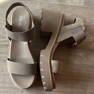 MIA Women's Taupe Platform Sandals